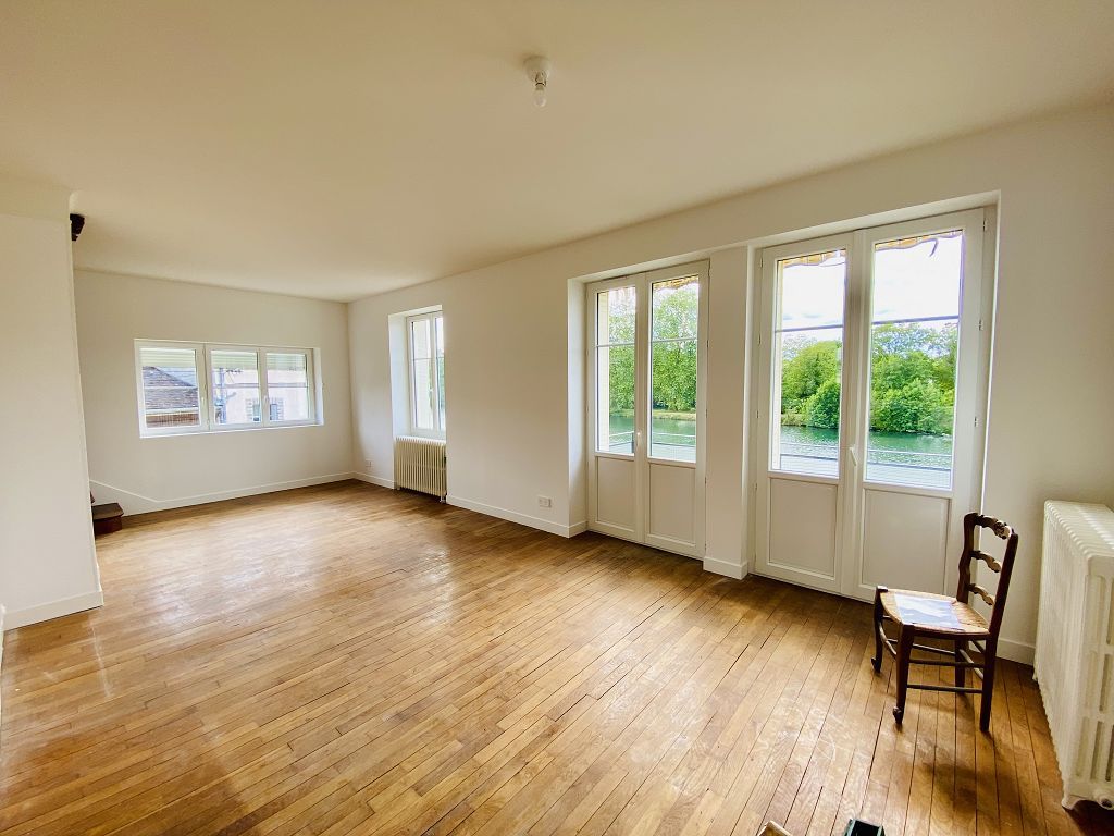 Appartement T3 VILLENEUVE SUR YONNE